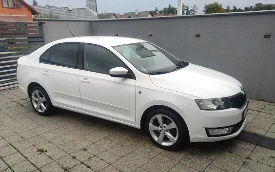 Škoda Rapid Sedan